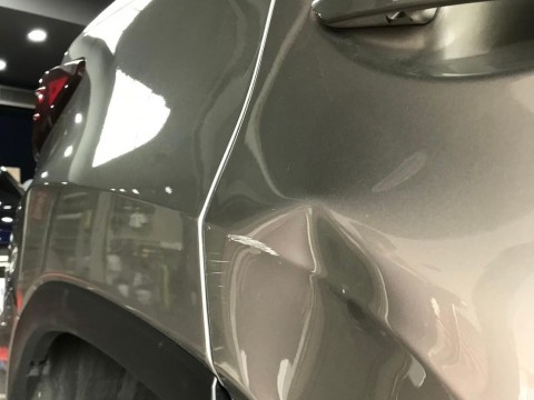車門凹痕修復